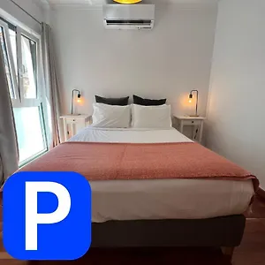 Prime Location - Historic District With Private Parking Lissabon