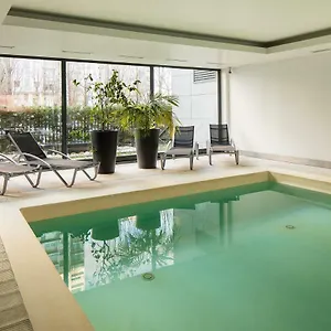Skyscraper Riverview With Indoor Pool Lissabon